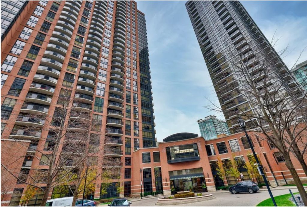 33 Sheppard Ave. E., Condo Sold $181,000 Higher in 3 Years in 2021